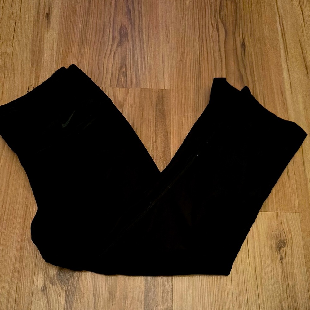 Nike Dri-FIT Women's Black Capri Leggings Size‎ XS Athletic
